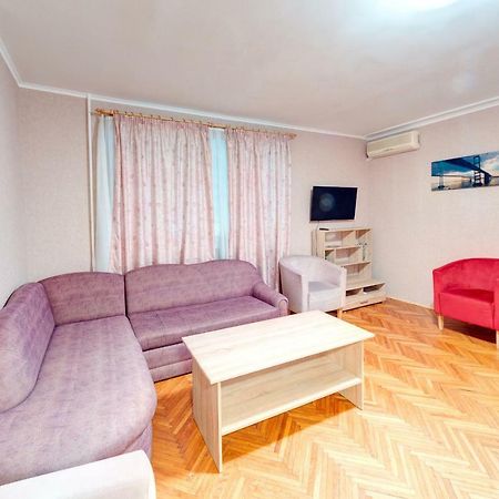 Apartments Near The Palace Of Sports Kiev Eksteriør bilde
