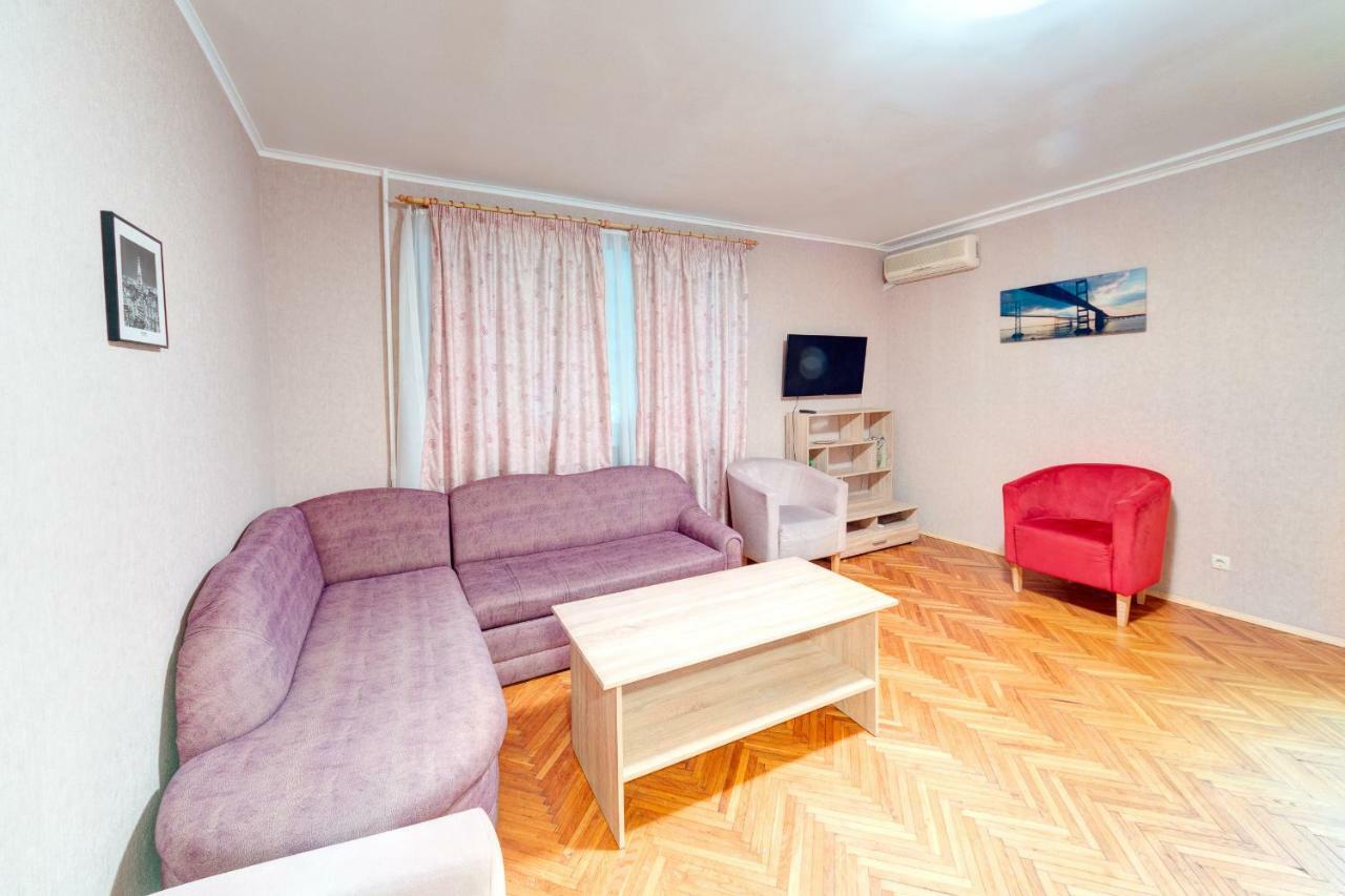 Apartments Near The Palace Of Sports Kiev Eksteriør bilde