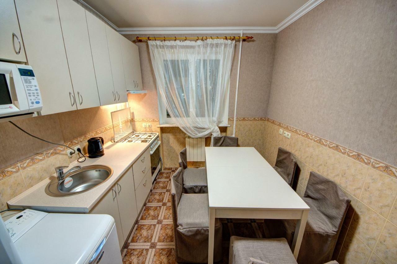 Apartments Near The Palace Of Sports Kiev Eksteriør bilde