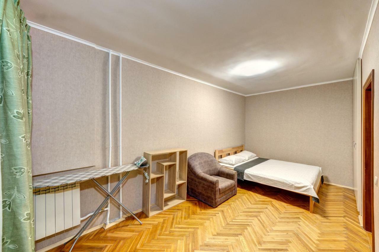 Apartments Near The Palace Of Sports Kiev Eksteriør bilde